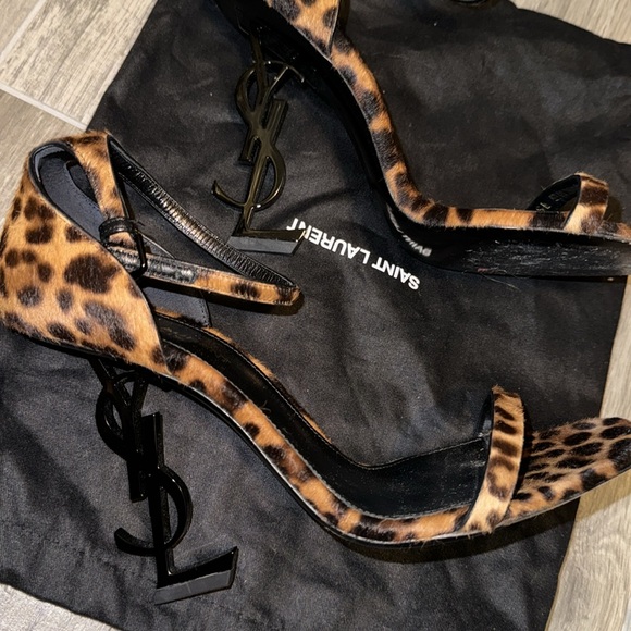 Opyum Yves Saint Laurent Heels/Sandals in Leopard - Picture 3 of 6